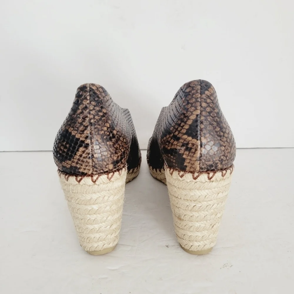 NEW Vince Sonora Snakeskin Espadrille Sandals Size 10